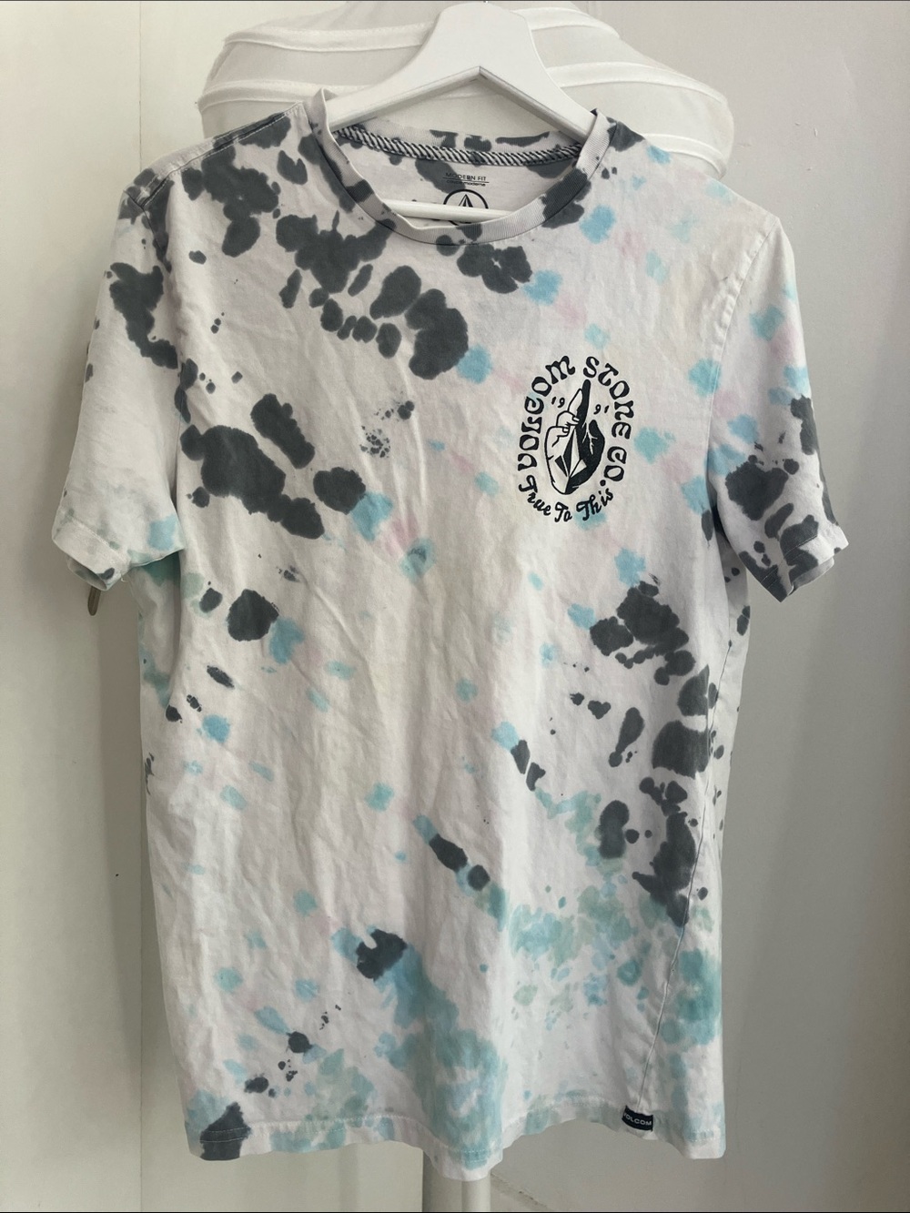 Volcom Kids Tie-Dye Tee in White, Gray & Light Blue